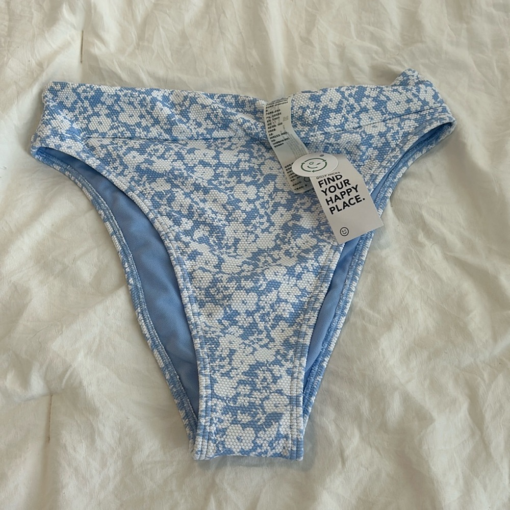 hollister/gilly hicks high rise swim bottoms new with tags!!